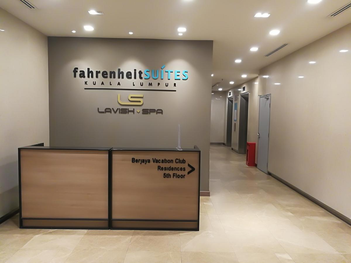 Aj - Fahrenheit 88 Pavillion Bukit Bintang * Kuala Lumpur