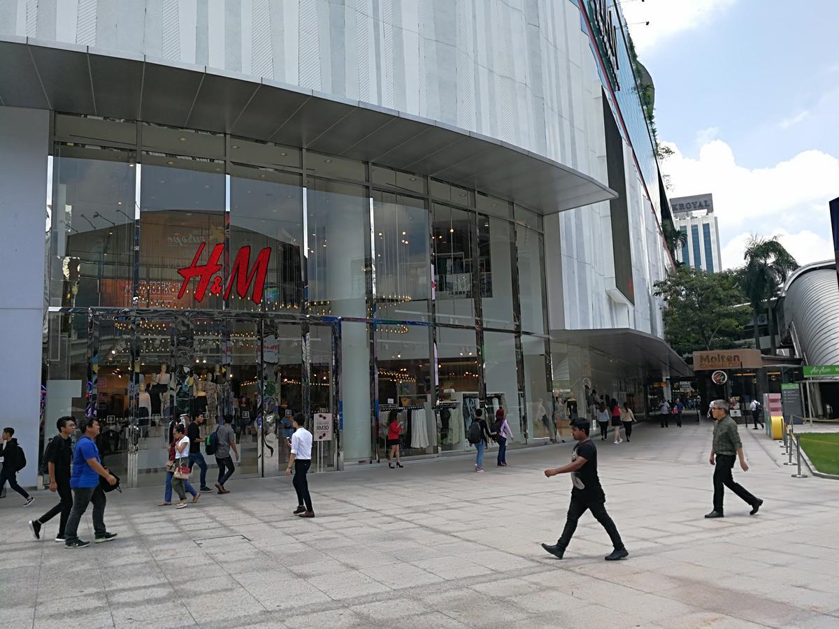 Aj - Fahrenheit 88 Pavillion Bukit Bintang * Kuala Lumpur
